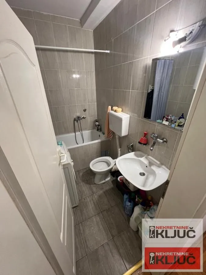 Prodaja, jednosoban stan, 30m², Bulevar Evrope, Novi Sad Sve Podlokacije