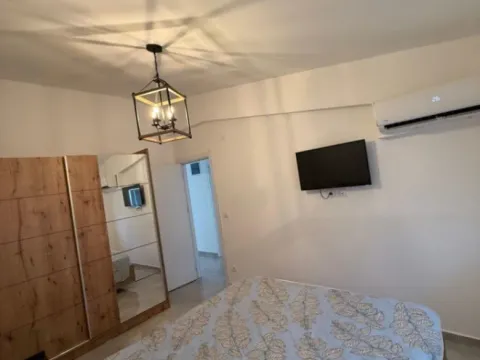 Izdavanje, trosoban stan, 96m², Šušanj, Bar - image 6