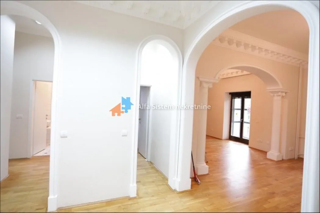 Izdavanje, kuća, 550m², Autokomanda, Voždovac Sve Podlokacije
