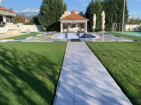 Prodaja, kuća, 930m², Tološi, Podgorica - image 14