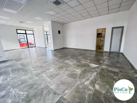 Izdavanje, poslovni prostor, 182m², Blok 9, Podgorica - image 4