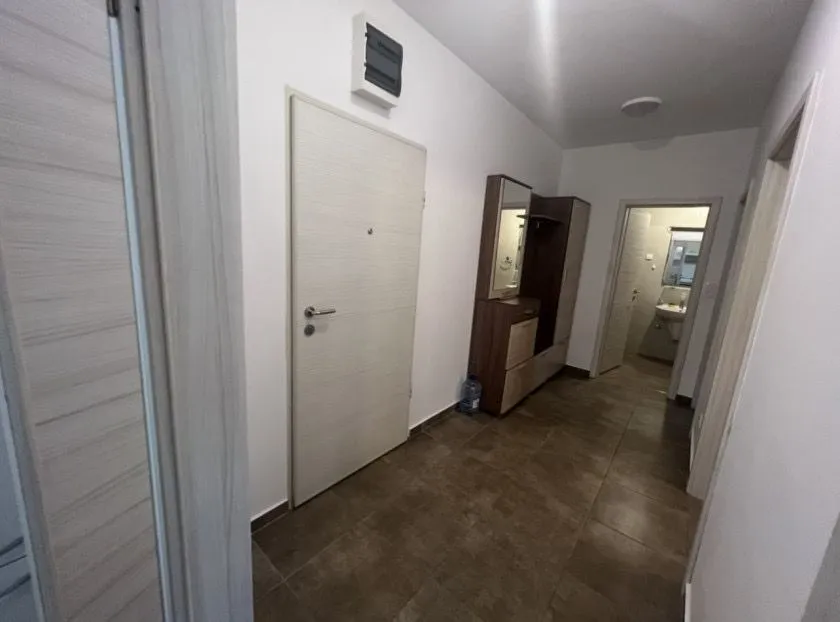 Izdavanje, dvosoban stan, 71m², Ljubović, Podgorica