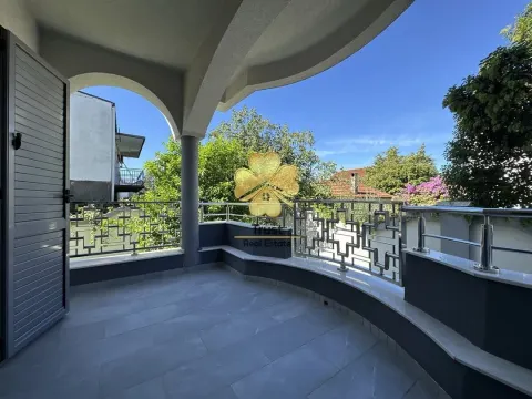 Sale, house, 320m², Zlatica, Podgorica - image 6