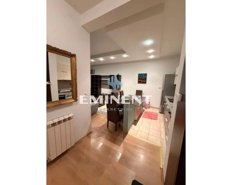 Izdavanje, dvosoban stan, 62m², Lekino Brdo, Voždovac Sve Podlokacije