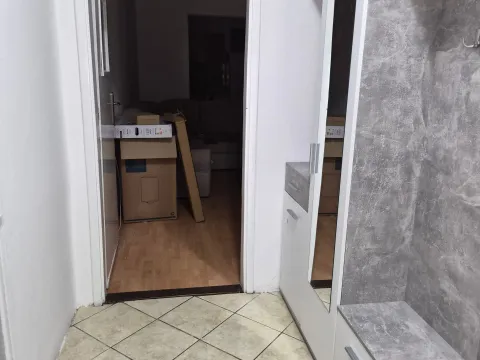 Izdavanje, kuća, 60m², Tološi, Podgorica - image 6