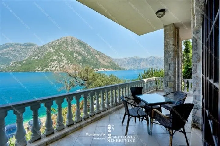 Sale, house, 235m², Kostanjica, Kotor