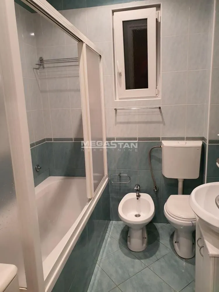 Rent, two bedroom apartment, 45m², Stari Grad, Beograd