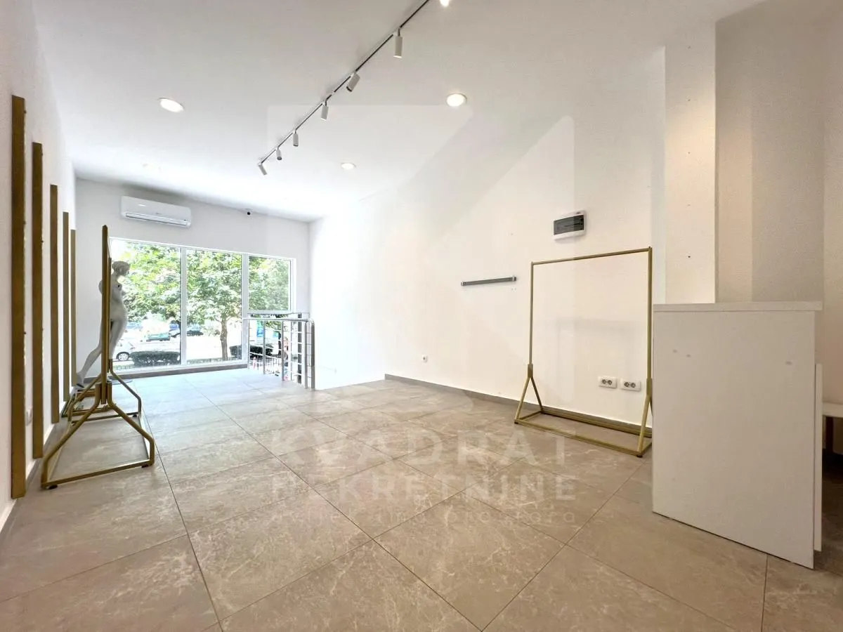 Rent, office space, 40m², Stari Aerodrom, Podgorica