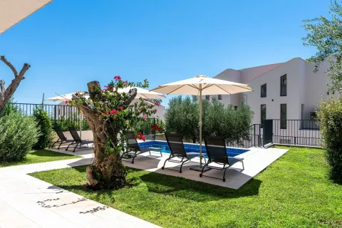 Rent, house, 200m², Reževići, Budva - image 9