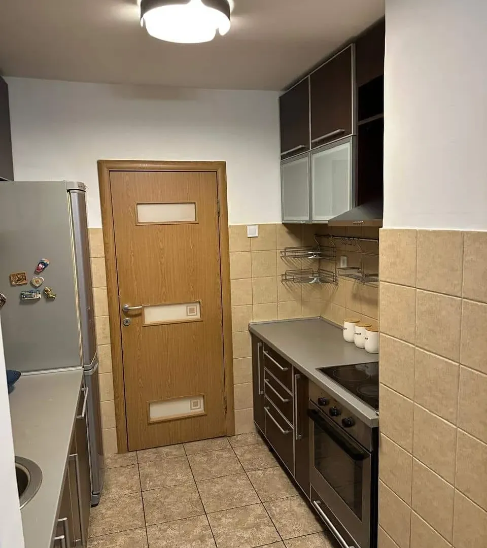 Izdavanje, dvosoban stan, 80m², Momišići, Podgorica