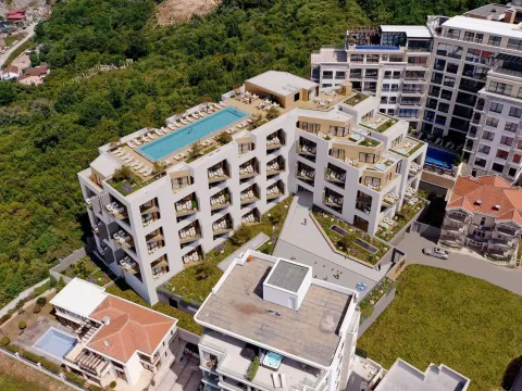 Sale, one bedroom apartment, 52m², Bečići, Budva - image 11