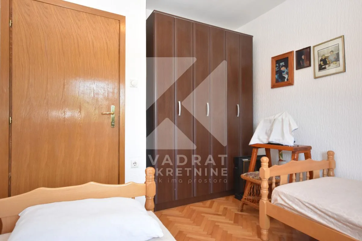 Prodaja, kuća, 320m², Murtovina, Podgorica