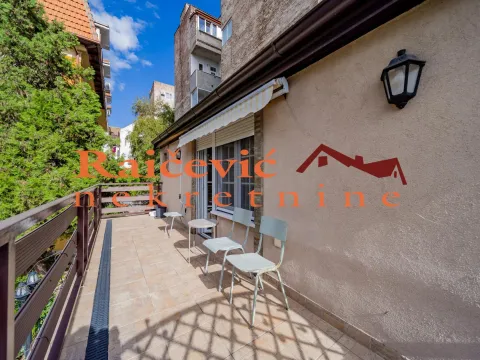 Izdavanje, kuća, 80m², Cvetni Trg, Vračar Sve Podlokacije - image 19