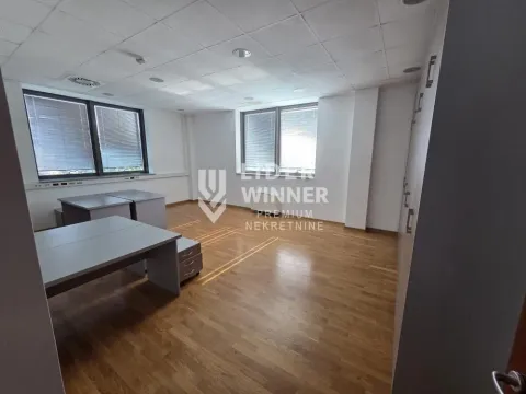 Rent, office space, 330m², Bezanijska Kosa 1, Bežanijska Kosa Sve Podlokacije - image 6