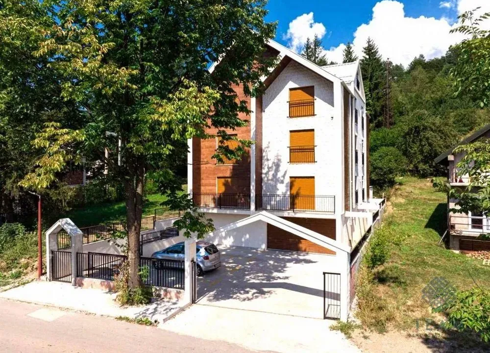 Prodaja, trosoban stan, 75m², Breza, Kolašin