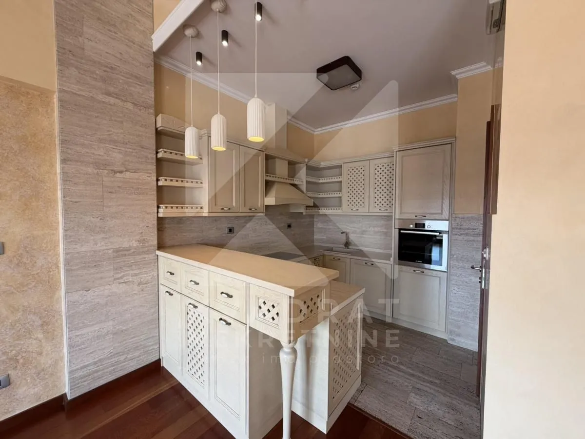 Rent, office space, 138m², Preko Morače, Podgorica