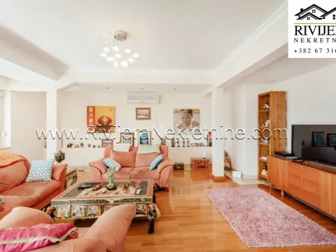 Sale, three bedroom apartment, 244m², Centar, Herceg Novi - image 7