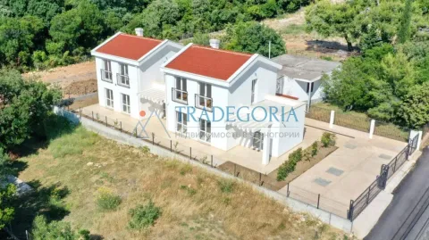 Kuća in Utjeha