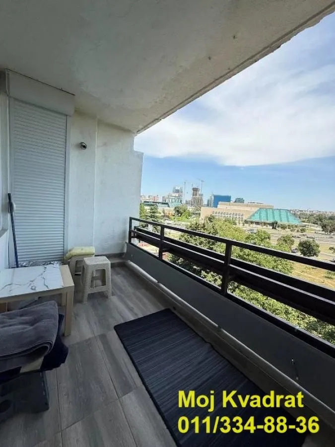 Izdavanje, trosoban stan, 89m², Novi Beograd Blok 19, Novi Beograd Sve Podlokacije