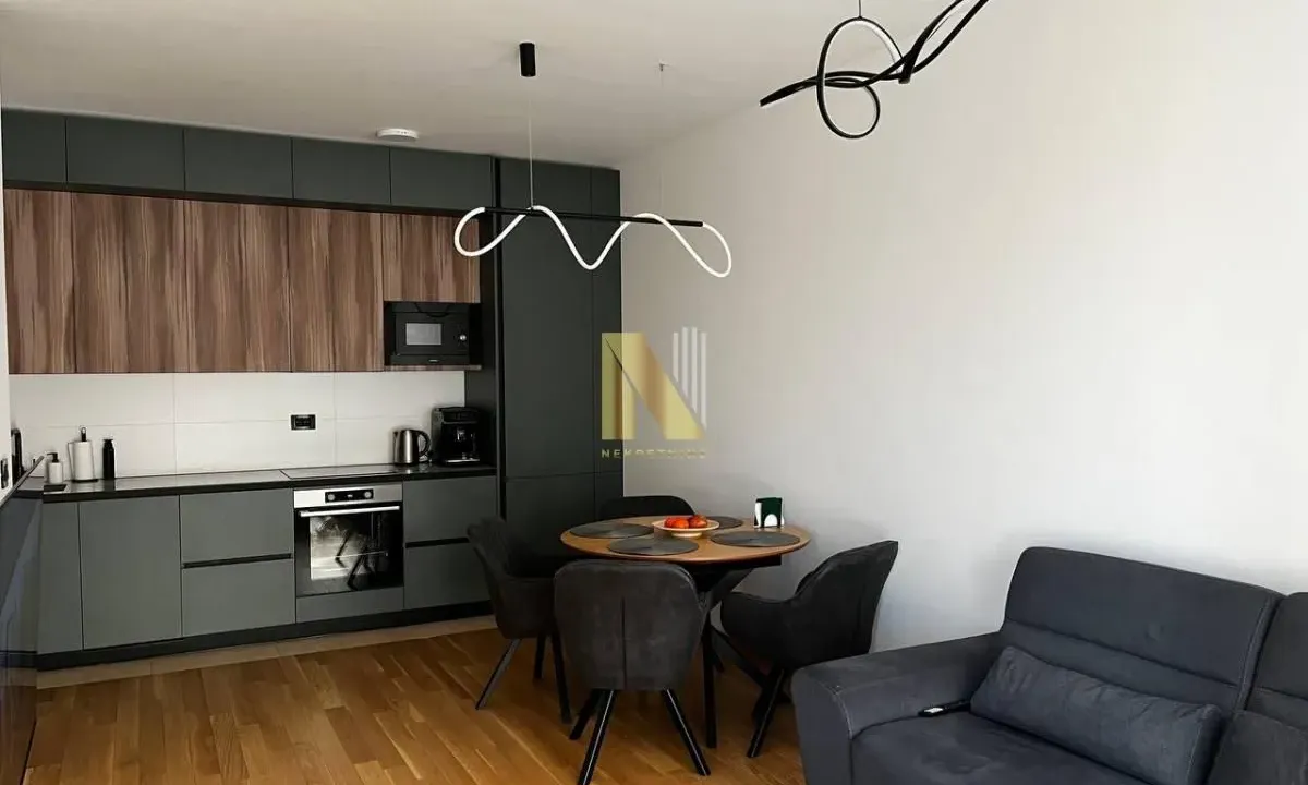 Prodaja, trosoban stan, 67m², Sajmište, Novi Sad