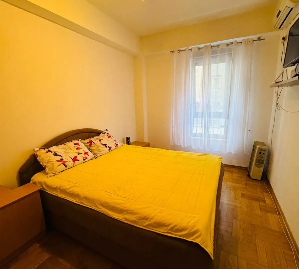 Izdavanje, dvosoban stan, 60m², Krivi Most, Podgorica