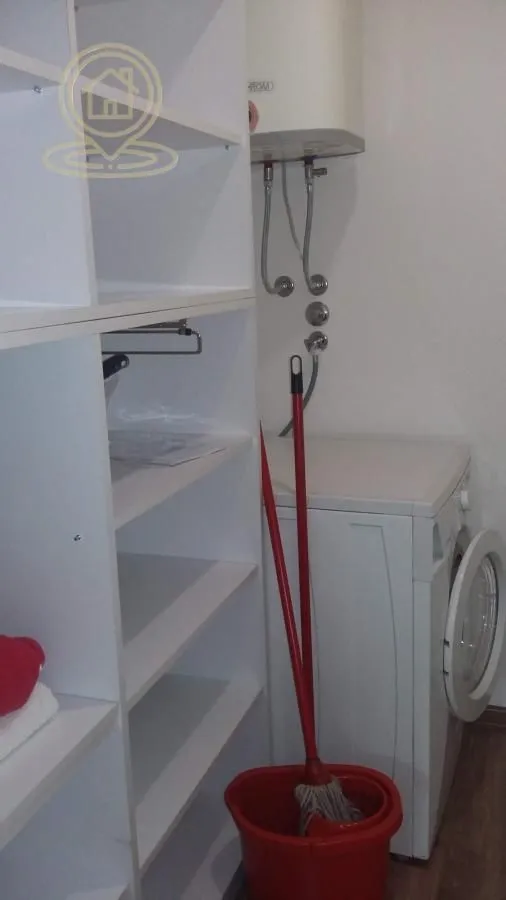 Izdavanje, dvosoban stan, 48m², Banatić, Novi Sad Sve Podlokacije