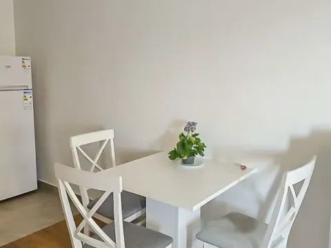 Izdavanje, jednosoban stan, 45m², New City, Podgorica - image 6