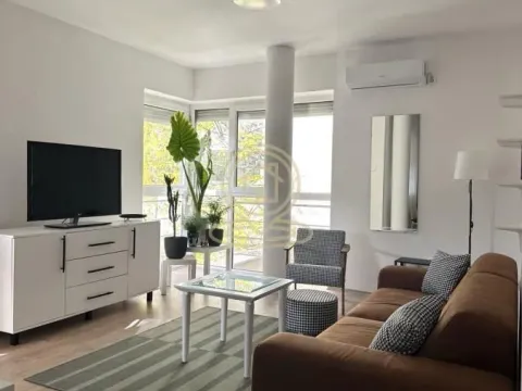 Izdavanje, dvosoban stan, 51m², Sajmište, Novi Sad - image 2