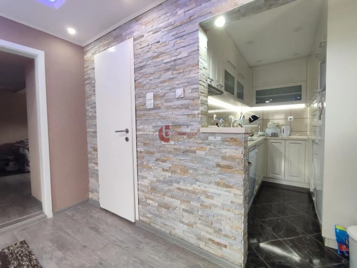 Prodaja, kuća, 313m², Peščara, Subotica