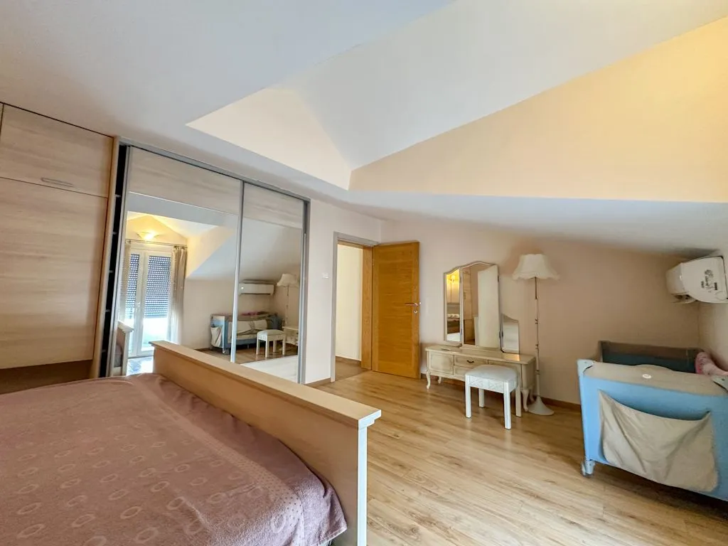 Rent, three bedroom apartment, 150m², Zabjelo, Podgorica