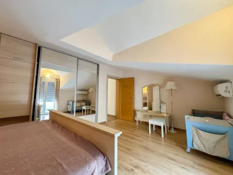 Rent, three bedroom apartment, 150m², Zabjelo, Podgorica - image 11