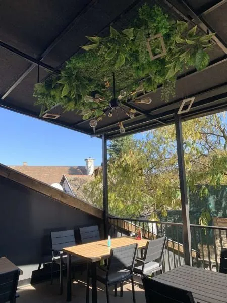 Prodaja, ugostiteljski objekat, 226m², Sremski Karlovci, Novi Sad