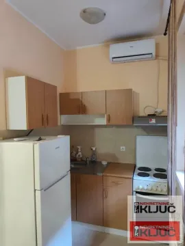 Izdavanje, garsonjera, 25m², Socijalno, Novi Sad Sve Podlokacije - image 4