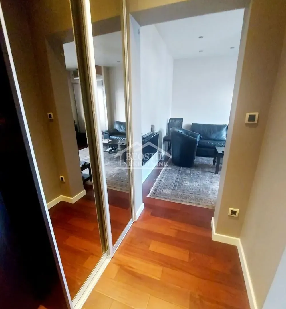 Sale, three bedroom apartment, 60m², Stari Grad, Beograd