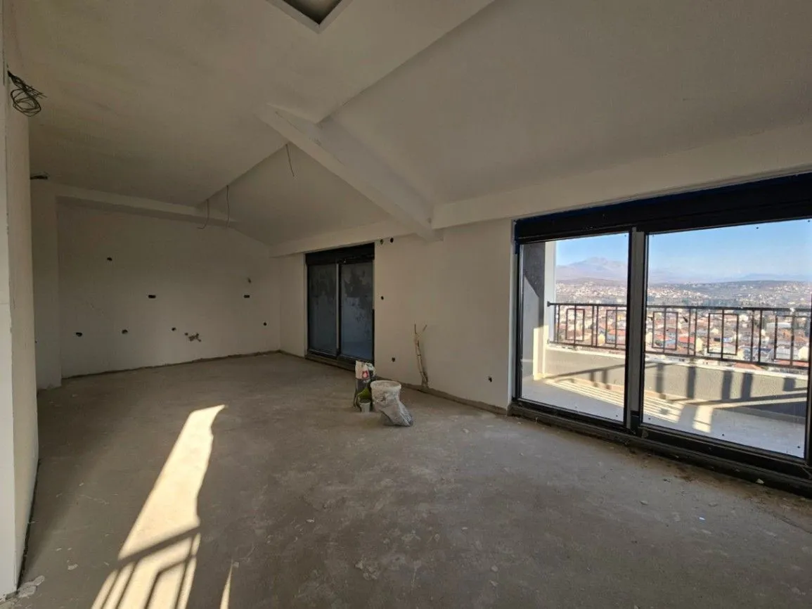 Prodaja, trosoban stan, 116m², Gorica C, Podgorica