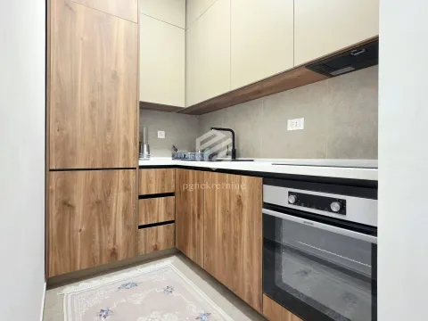 Rent, two bedroom apartment, 65m², Vezirov Most, Podgorica - image 7