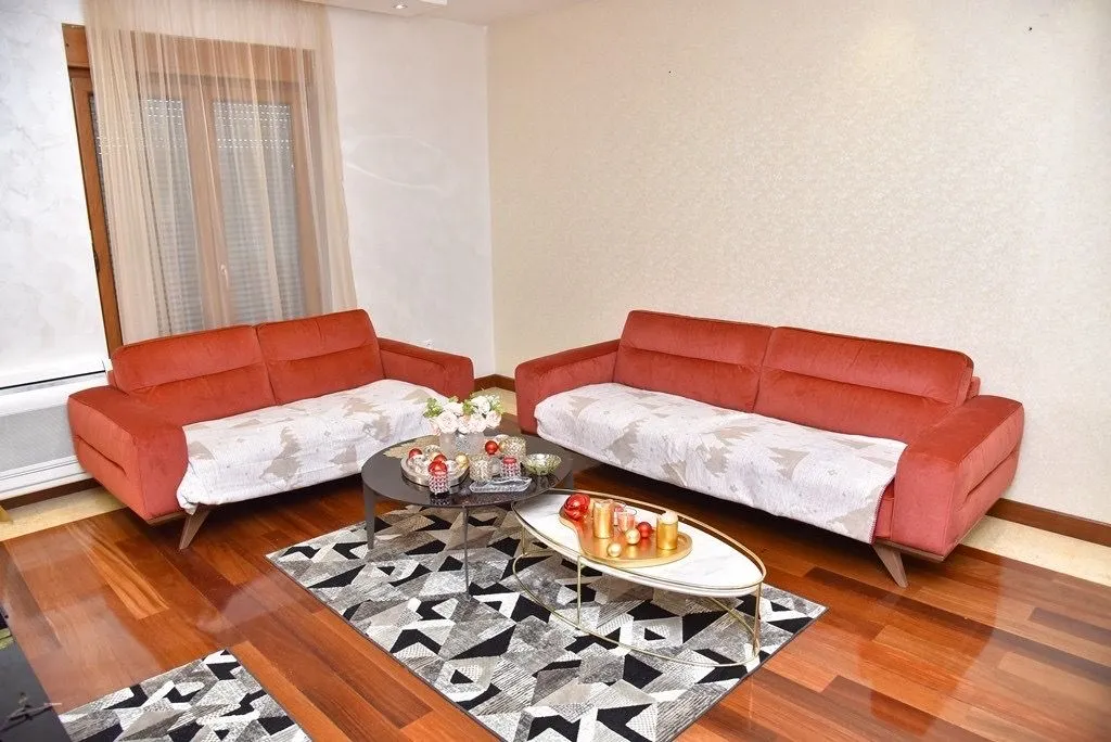 Rent, four bedroom apartment, 140m², Centar, Podgorica