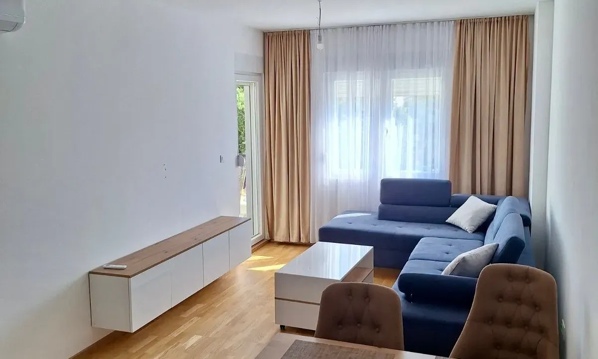 Rent, one bedroom apartment, 43m², Ilino, Bar