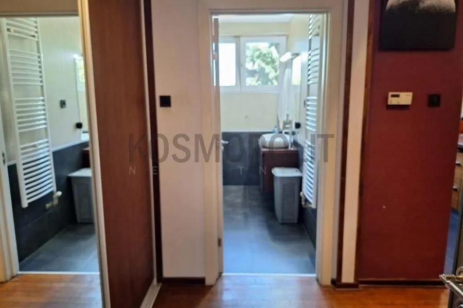 Prodaja, četvorosoban stan, 137m², Autokomanda, Voždovac Sve Podlokacije
