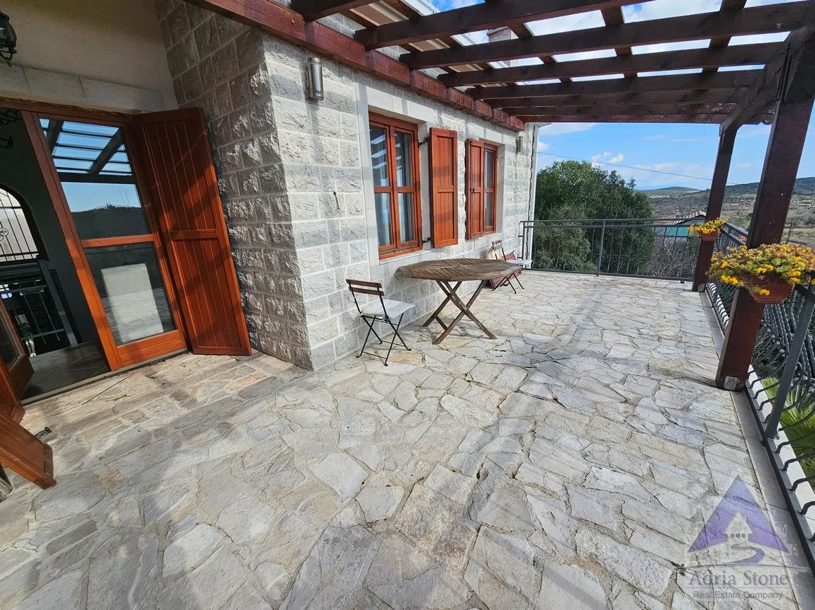 Prodaja, kuća, 162m², Zagora, Kotor