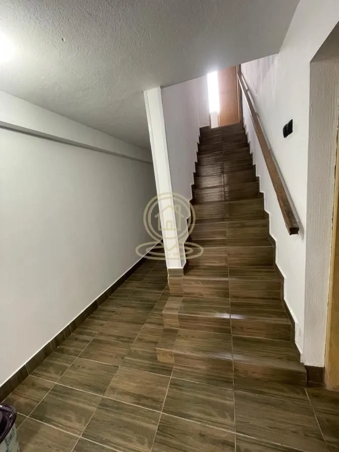Prodaja, kuća, 320m², Kragujevac, Srbija