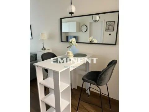 Rent, two bedroom apartment, 50m², Stari Grad, Beograd - image 3