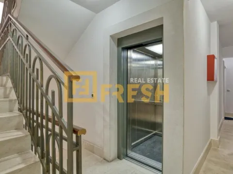 Rent, two bedroom apartment, 90m², Centar, Podgorica - image 23