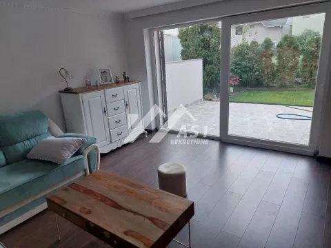 Izdavanje, kuća, 250m², Lipov gaj, Novi Sad Sve Podlokacije - image 10