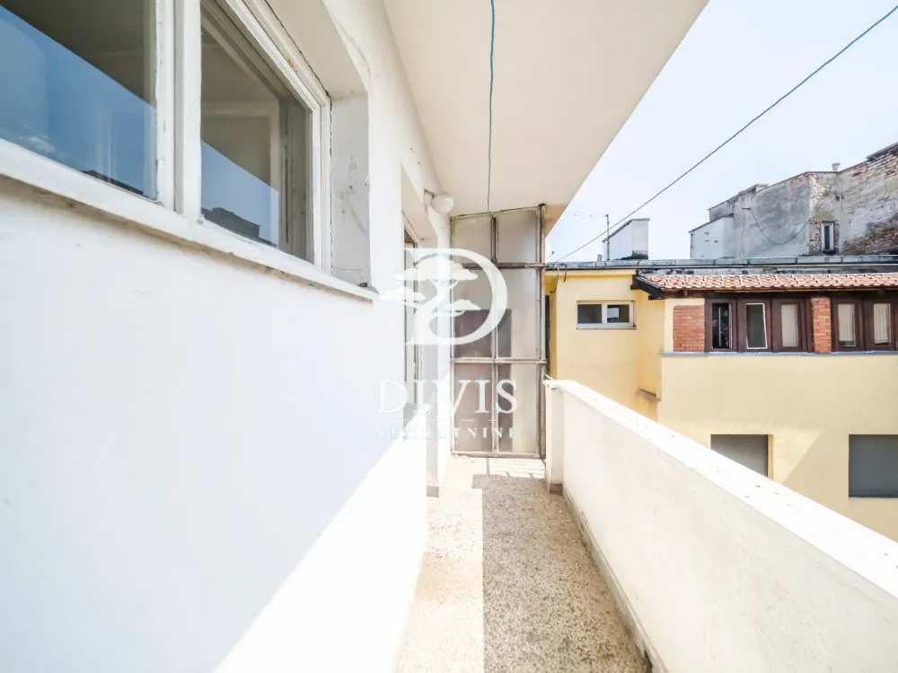 Sale, four bedroom apartment, 85m², Cvetni Trg, Vračar Sve Podlokacije