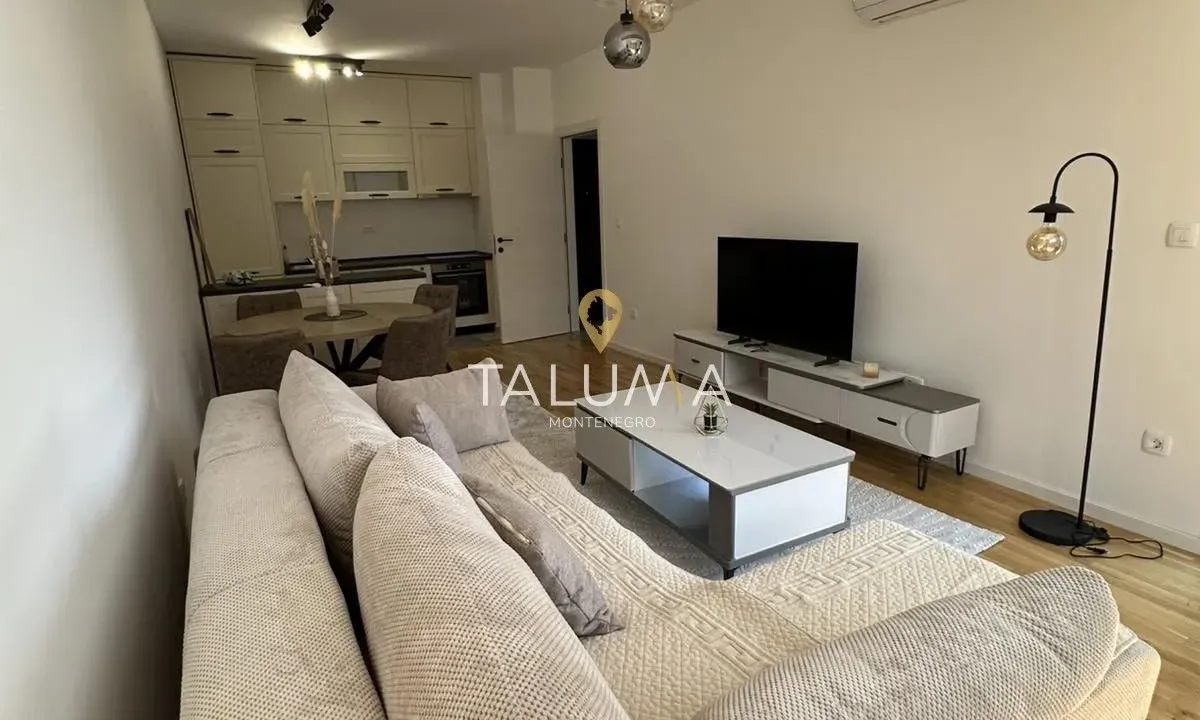 Rent, two bedroom apartment, 64m², Stari Aerodrom, Podgorica
