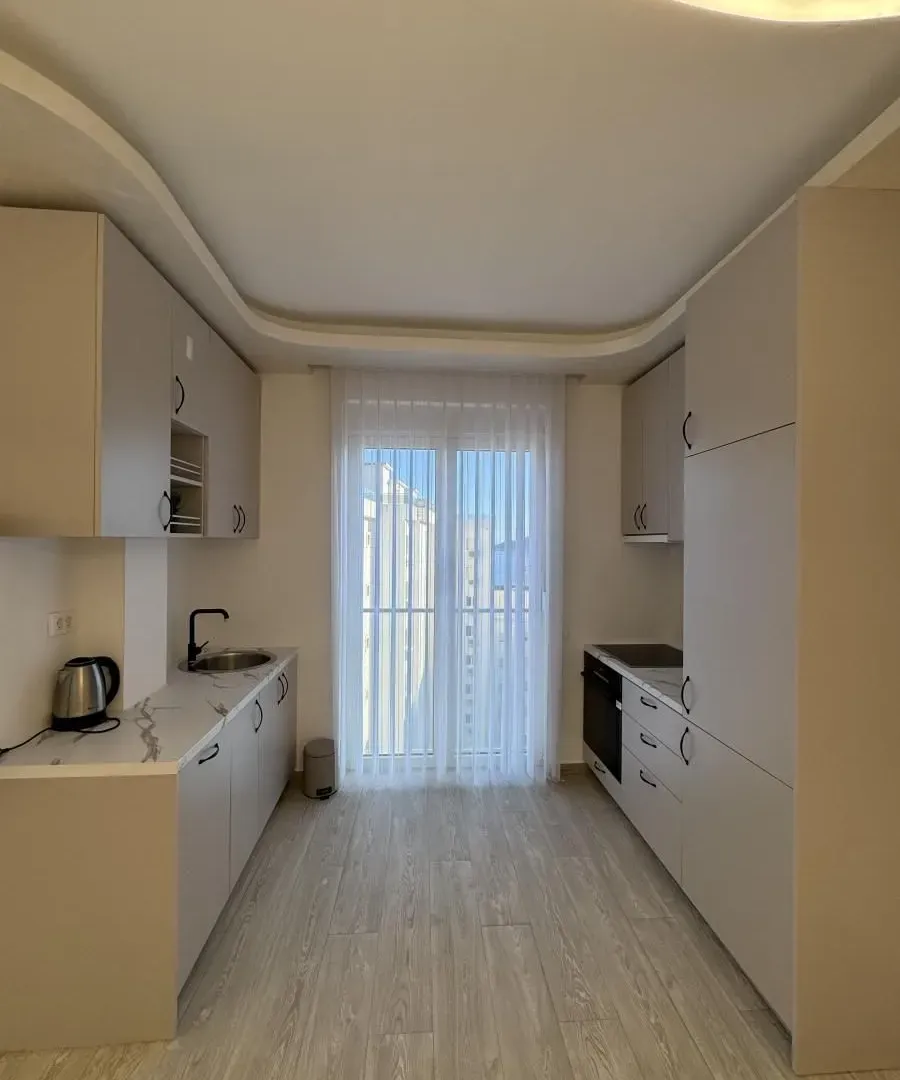 Prodaja, dvosoban stan, 74m², Bečići, Budva