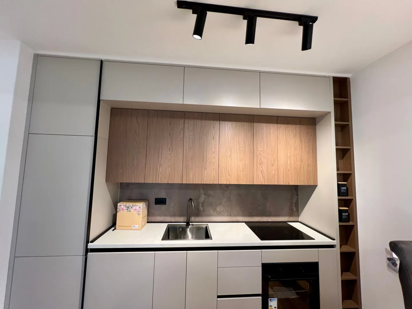 Izdavanje, jednosoban stan, 40m², Zabjelo, Podgorica