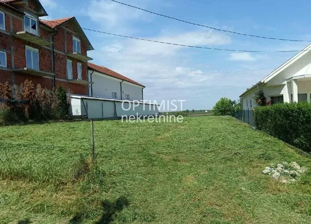 Izdavanje, plac, Ledine, Beograd