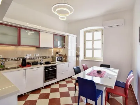 Sale, three bedroom apartment, 86m², Budva, Crna Gora - image 11